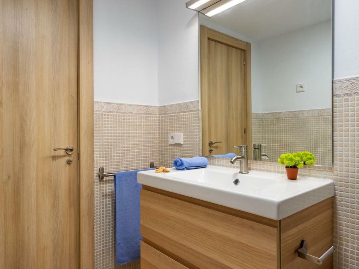 Apartment Carihuela Playa-2 Torremolinos Bagian luar foto